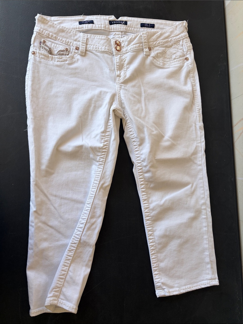 Vigoss White Capri Women's Jeans